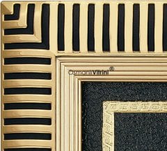 33 cm x 29 cm Siyah Altın Renk Kabartmalı Kabe Tablo Çerçeve