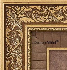 60 cm x 70 cm Taşlı Altın Renk Kabartmalı Kabe Tablo Çerçeve