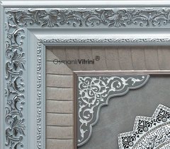 58 Cm x 118 Cm Beyaz Gümüş papatya Amena Resulu Yazılı Tablo Çerçeve