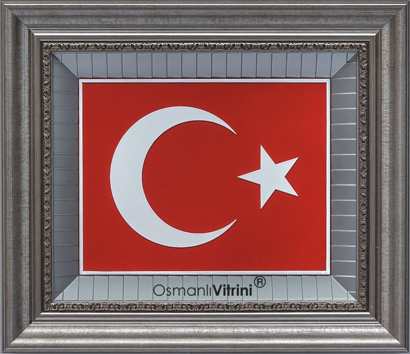 45 cm x 52 cm Gümüş Renk Türk Bayrağı Tablo Çerçeve
